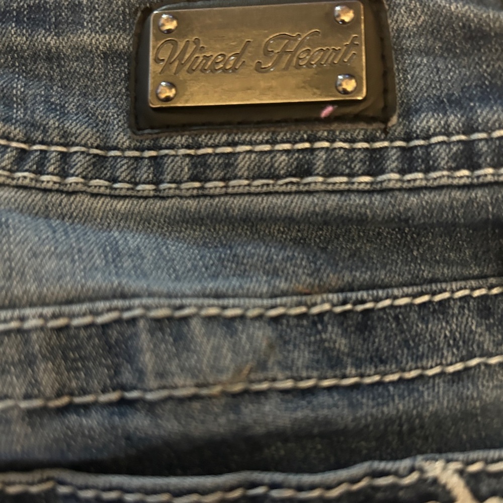 Women’s Wired Heart Size 30 Jeans - Picture 11 of 13